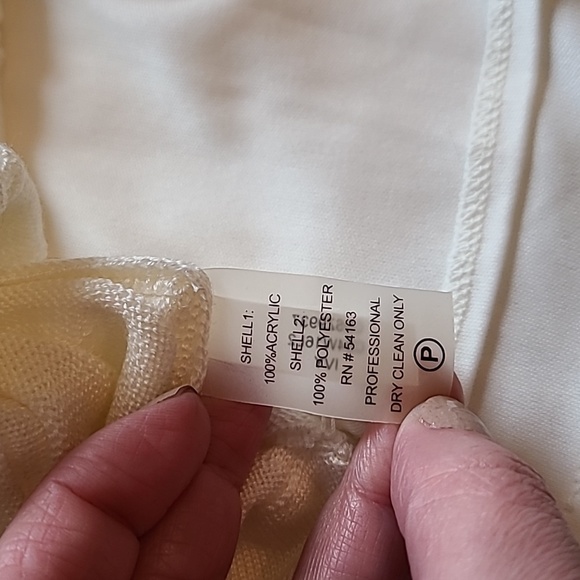 🎉Host Pick🎉 Calvin Klein Ribbed Knit Sweater Dress - Picture 8 of 11